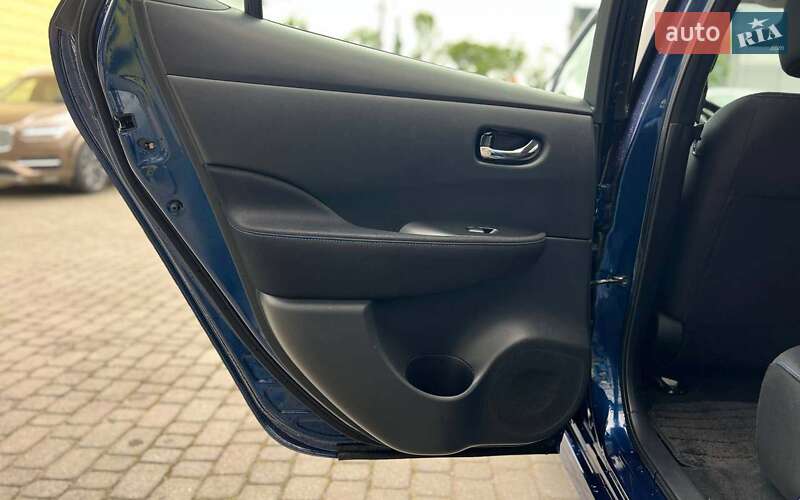 Хэтчбек Nissan Leaf 2018 в Ивано-Франковске