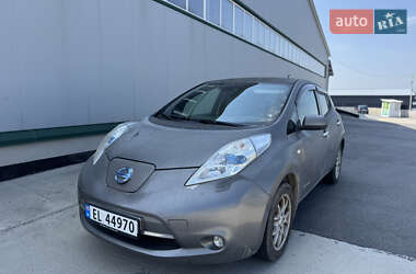 Хэтчбек Nissan Leaf 2014 в 