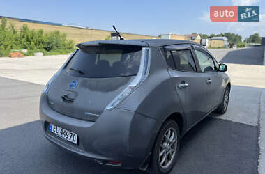 Хэтчбек Nissan Leaf 2014 в 