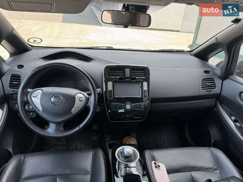 Хетчбек Nissan Leaf 2014 в Вінниці