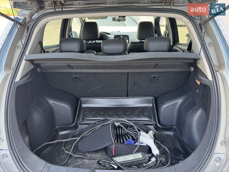 Хетчбек Nissan Leaf 2014 в Вінниці