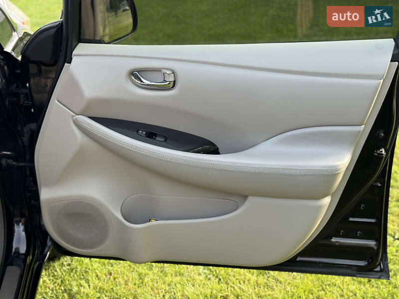 Хэтчбек Nissan Leaf 2012 в Ковеле фото 9 Хэтчбек Nissan Leaf 2012 в Ковеле