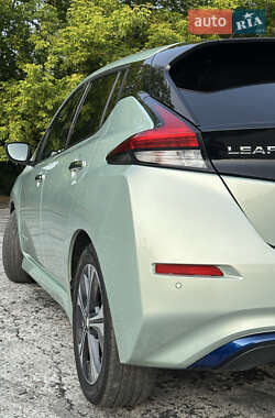 Хэтчбек Nissan Leaf 2018 в 