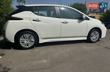 Хетчбек Nissan Leaf 2022 в 