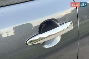Хетчбек Nissan Leaf 2013 в 