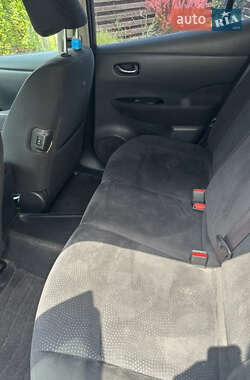Хэтчбек Nissan Leaf 2014 в 