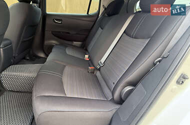 Хэтчбек Nissan Leaf 2019 в 