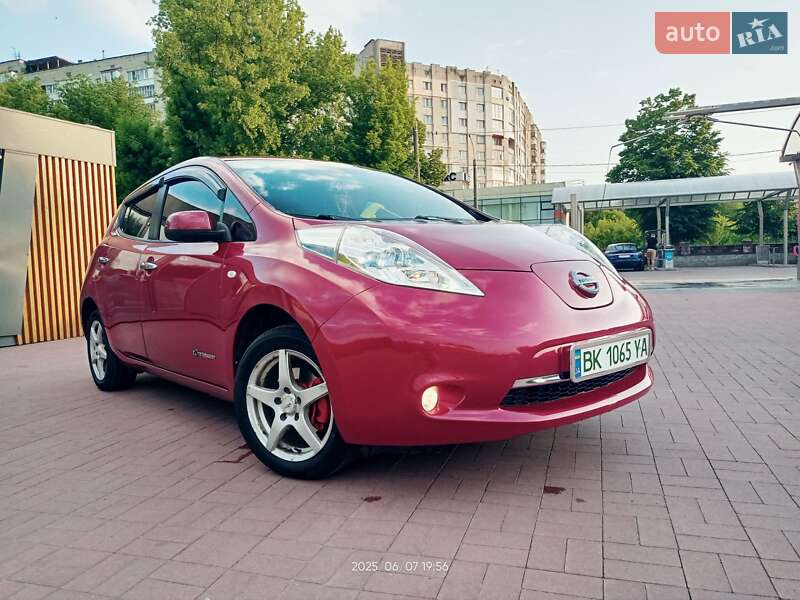 Nissan Leaf 2014