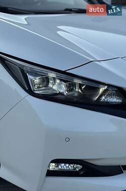 Хетчбек Nissan Leaf 2019 в 