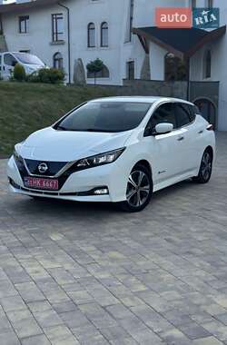 Хетчбек Nissan Leaf 2019 в 