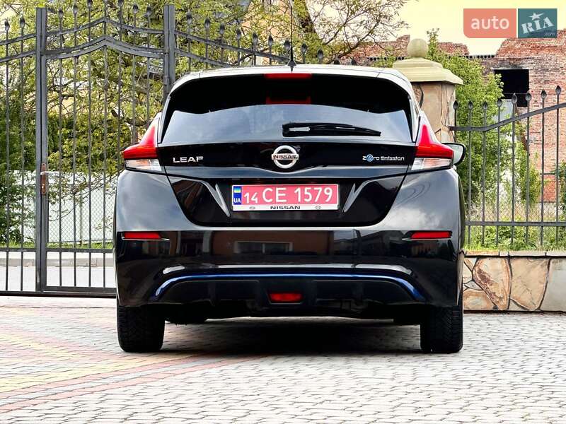 Хэтчбек Nissan Leaf 2020 в Днепре