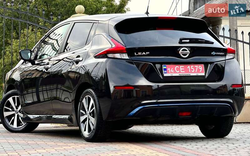 Хэтчбек Nissan Leaf 2020 в Днепре