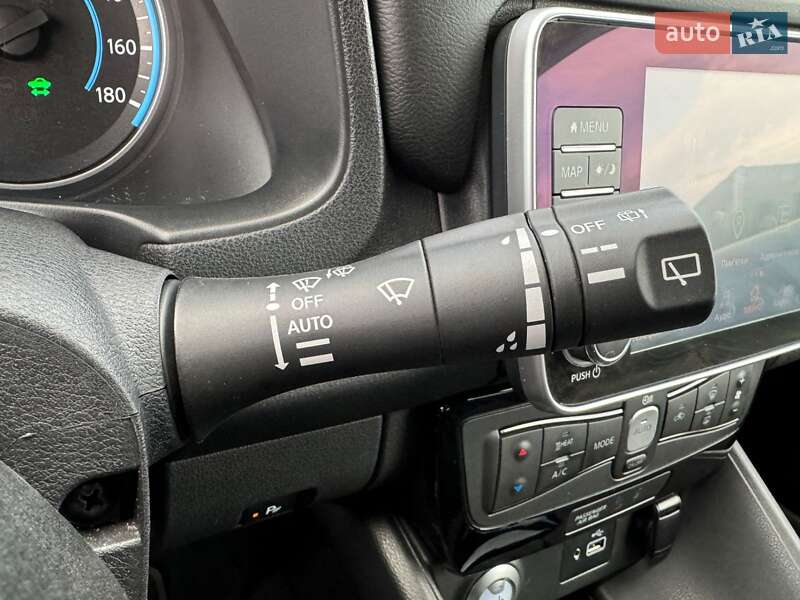 Хэтчбек Nissan Leaf 2020 в Днепре