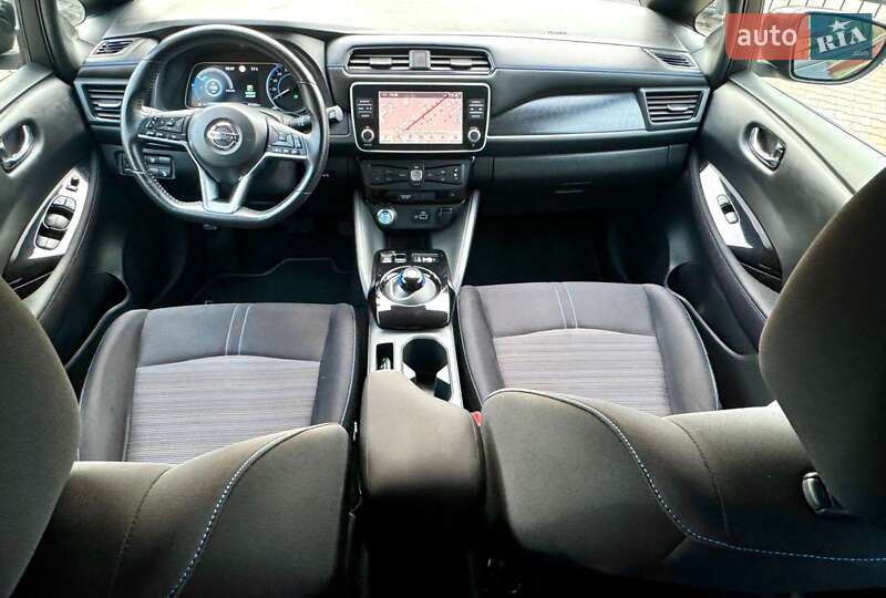Хэтчбек Nissan Leaf 2020 в Днепре