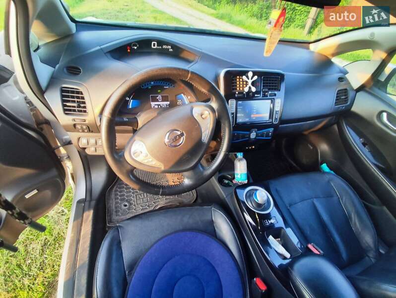 Хэтчбек Nissan Leaf 2014 в Хмельницком