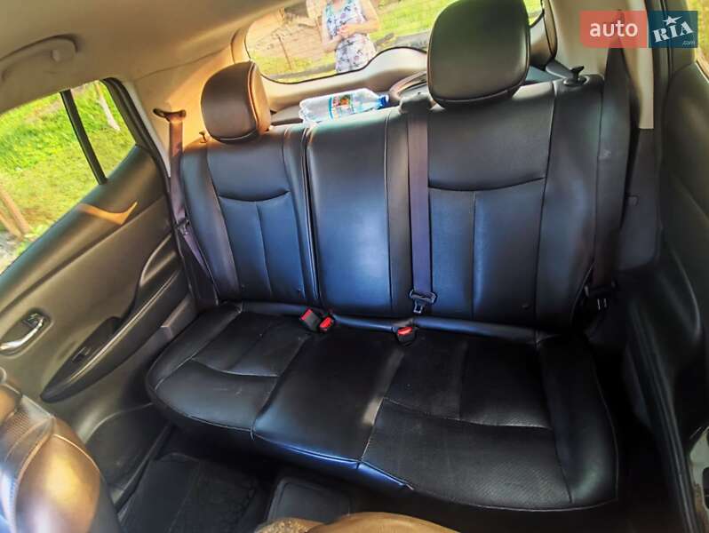 Хэтчбек Nissan Leaf 2014 в Хмельницком