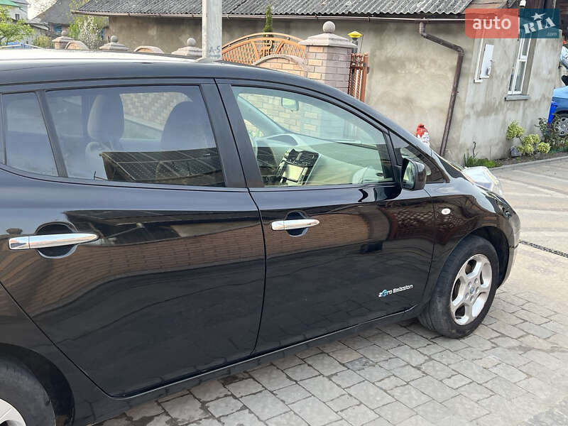Хетчбек Nissan Leaf 2011 в Бурштині фото 7 Хетчбек Nissan Leaf 2011 в Бурштині