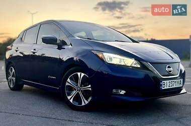 Хэтчбек Nissan Leaf 2018 в Днепре