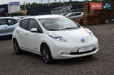 Хэтчбек Nissan Leaf 2016 в 