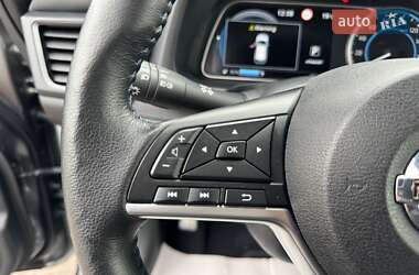 Хэтчбек Nissan Leaf 2020 в 
