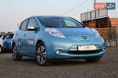 Хэтчбек Nissan Leaf 2014 в 