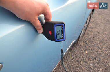 Хэтчбек Nissan Leaf 2014 в 