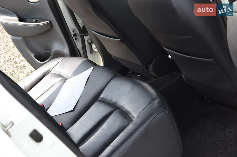 Хетчбек Nissan Leaf 2014 в Луцьку