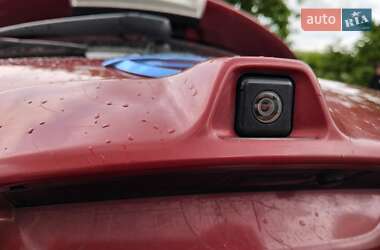 Хэтчбек Nissan Leaf 2012 в 