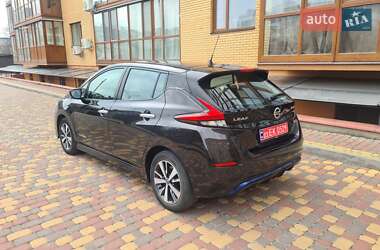 Хэтчбек Nissan Leaf 2018 в 