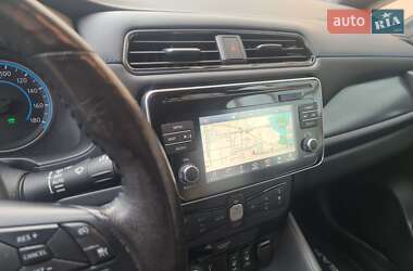 Хэтчбек Nissan Leaf 2018 в 