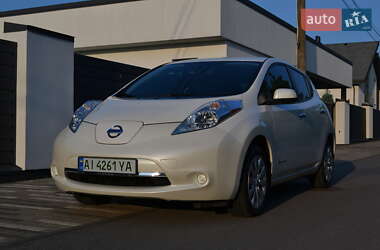 Хэтчбек Nissan Leaf 2016 в 