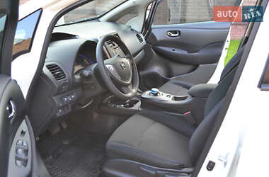 Хэтчбек Nissan Leaf 2016 в 