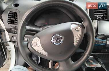 Хетчбек Nissan Leaf 2017 в 