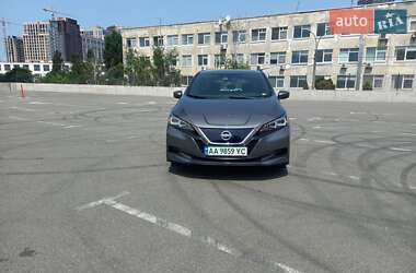 Хэтчбек Nissan Leaf 2020 в Киеве