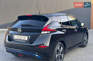Хэтчбек Nissan Leaf 2020 в 