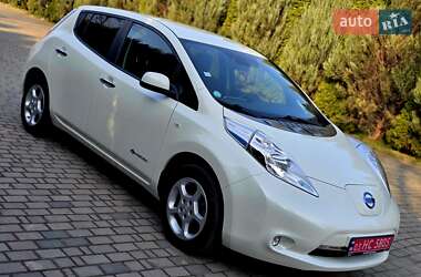 Хэтчбек Nissan Leaf 2017 в 