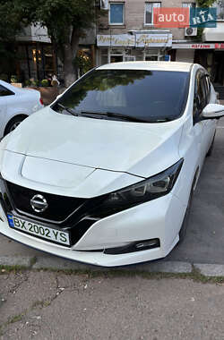Хетчбек Nissan Leaf 2019 в Хмельницькому