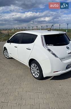 Хетчбек Nissan Leaf 2013 в Ізмаїлі