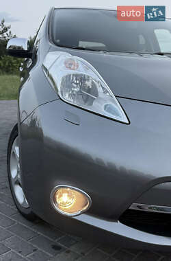 Хэтчбек Nissan Leaf 2016 в 