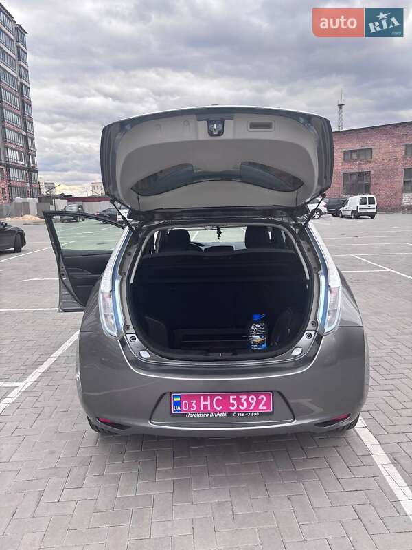 Хэтчбек Nissan Leaf 2013 в Житомире