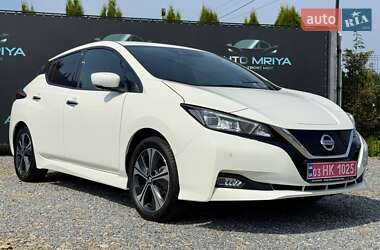 Хетчбек Nissan Leaf 2021 в 
