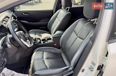 Хетчбек Nissan Leaf 2021 в 