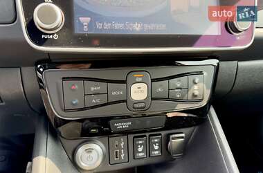 Хетчбек Nissan Leaf 2021 в 