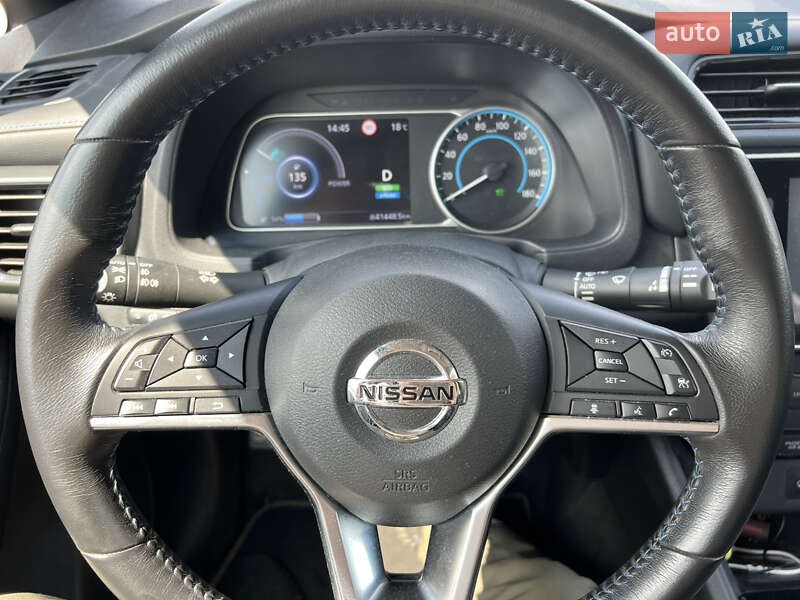 Хэтчбек Nissan Leaf 2019 в Киеве