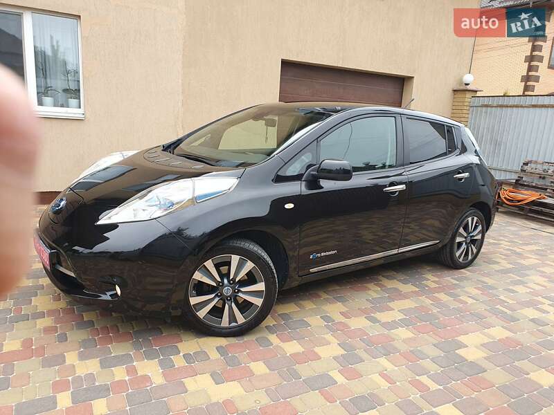 Хетчбек Nissan Leaf 2013 в Горі