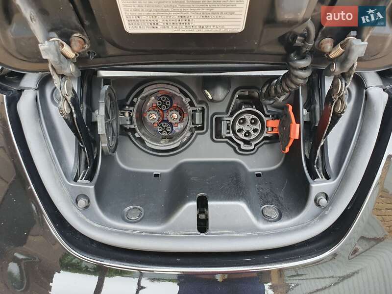 Хетчбек Nissan Leaf 2013 в Горі