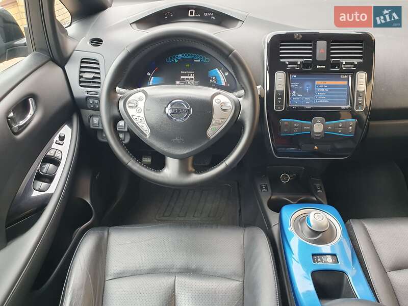 Хетчбек Nissan Leaf 2013 в Горі