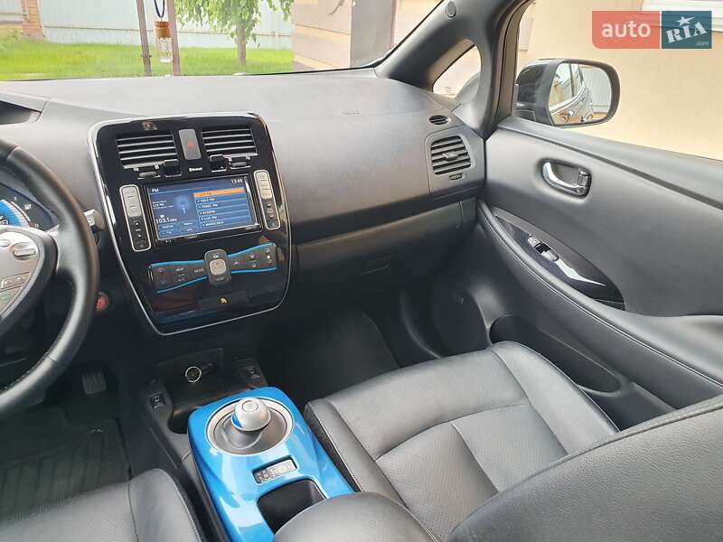 Хетчбек Nissan Leaf 2013 в Горі
