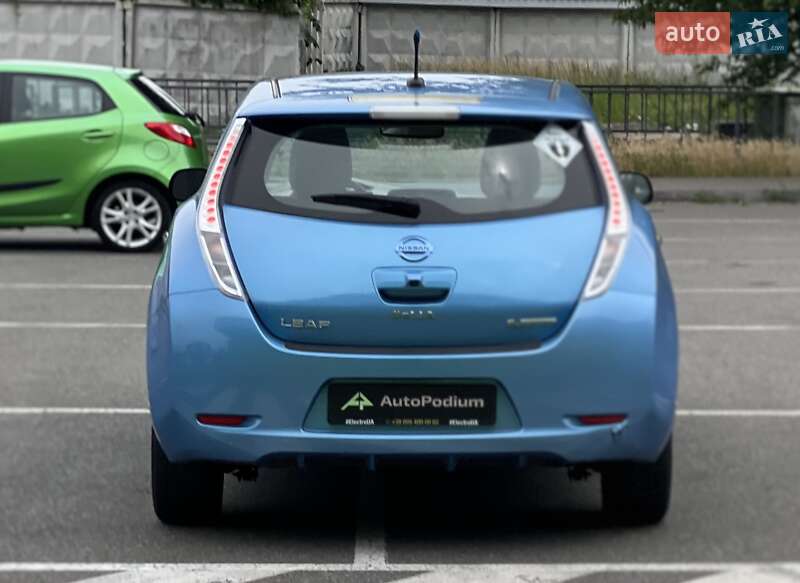 Хетчбек Nissan Leaf 2012 в Києві