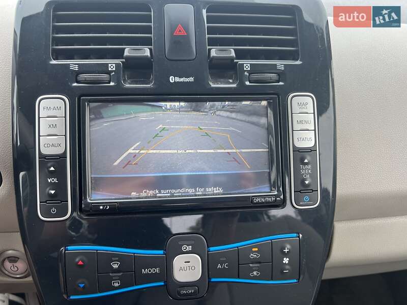 Хетчбек Nissan Leaf 2012 в Києві